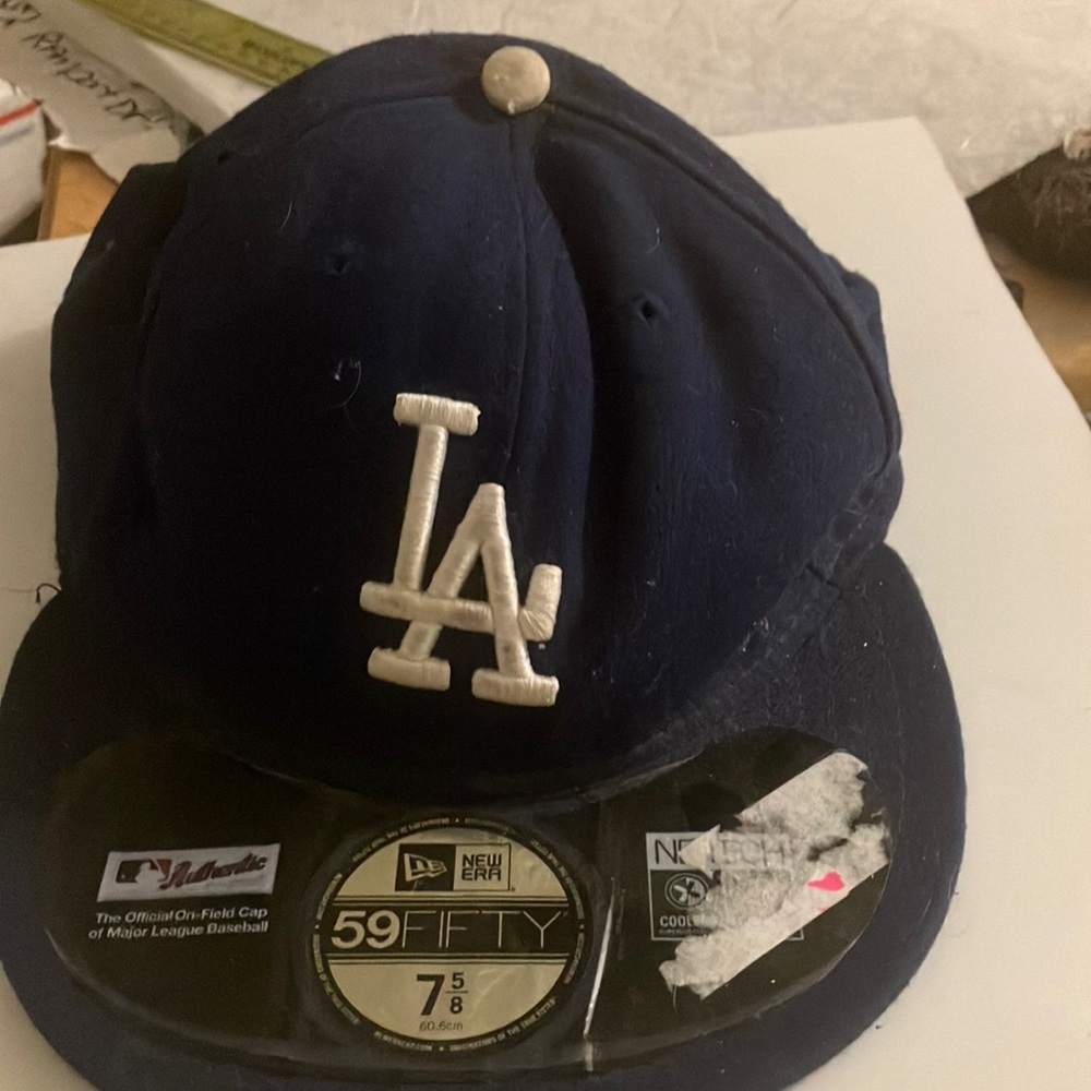 FINAL MARKDOWN New Era Navy Blue LA Cap
